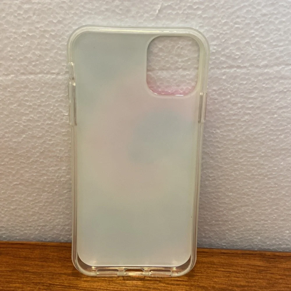 NWOT IPhone phone case.